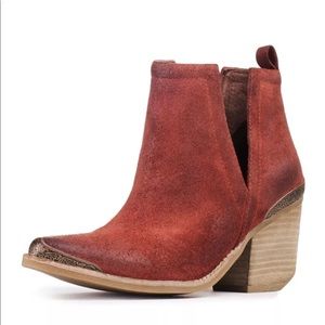 NIB Jeffrey Campbell Cromwell 9